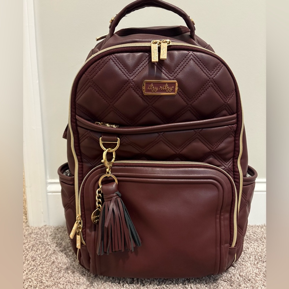 Itzy Ritzy Monarch Boss Bag